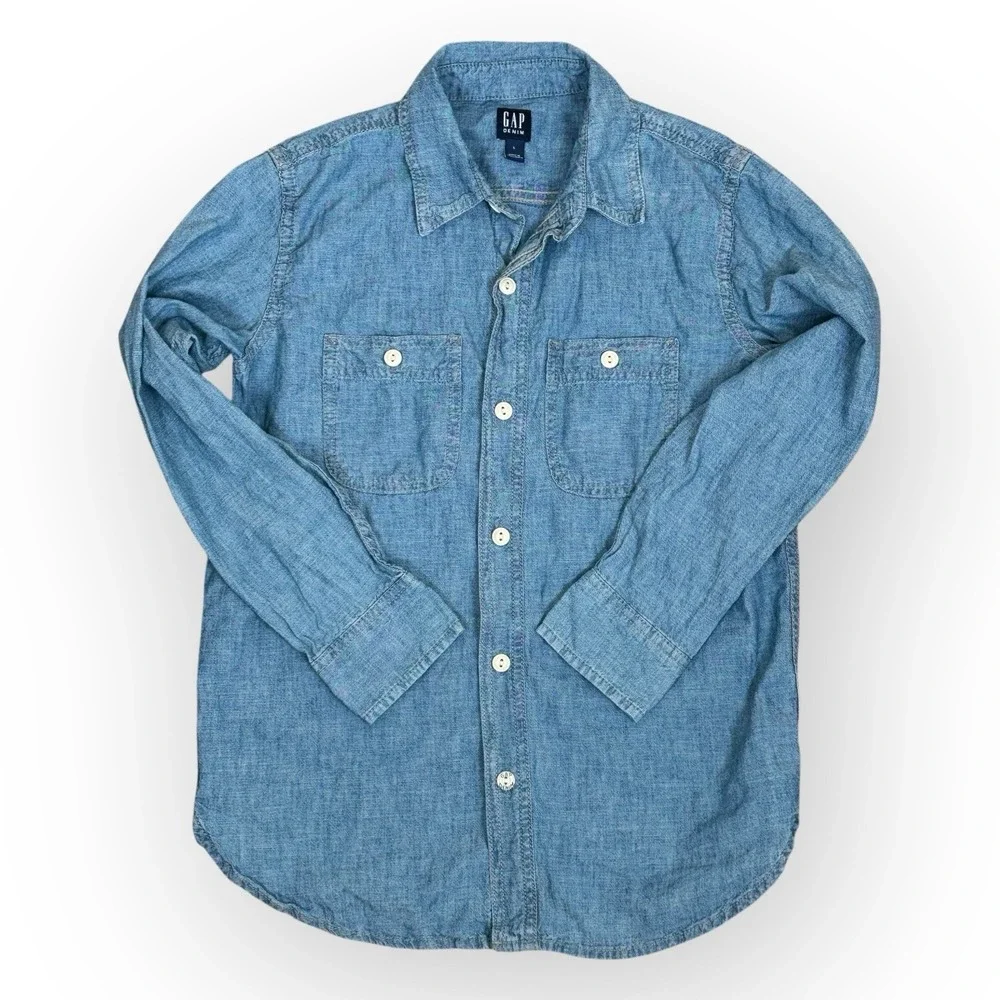 Gap Boys Denim Long Sleeve Button Up Shirt  Size Large 100% Cotton Light‎ Wash
